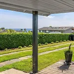 4 Star In Holiday home